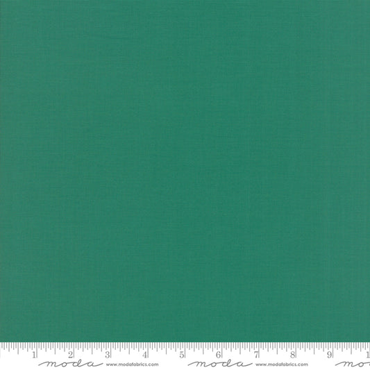 Bella Solids Spruce Stoff Moda Fabrics