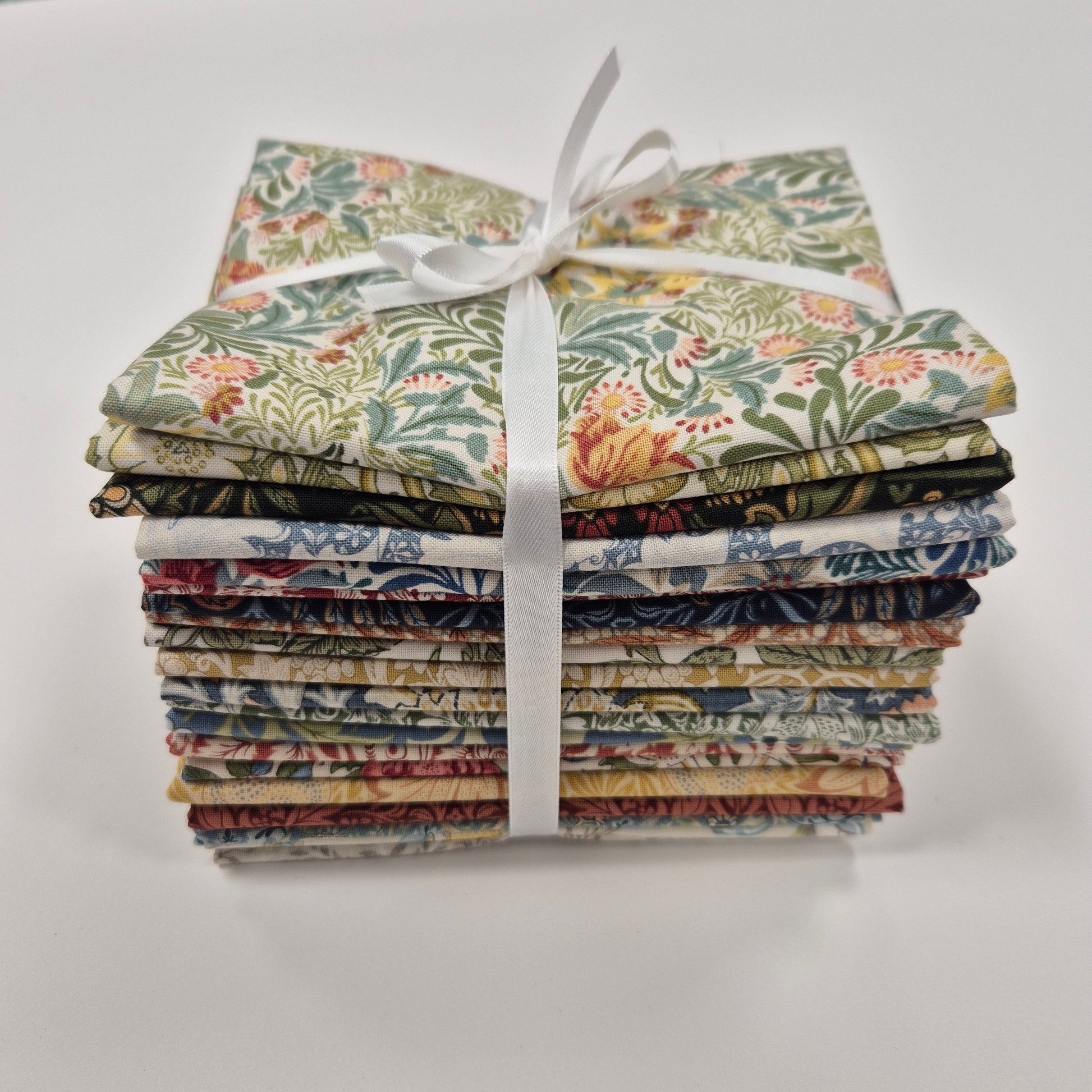 William Morris 20 Fat-Quarter-Bundle - Multi Stoff Quiltwerkstatt Dresden