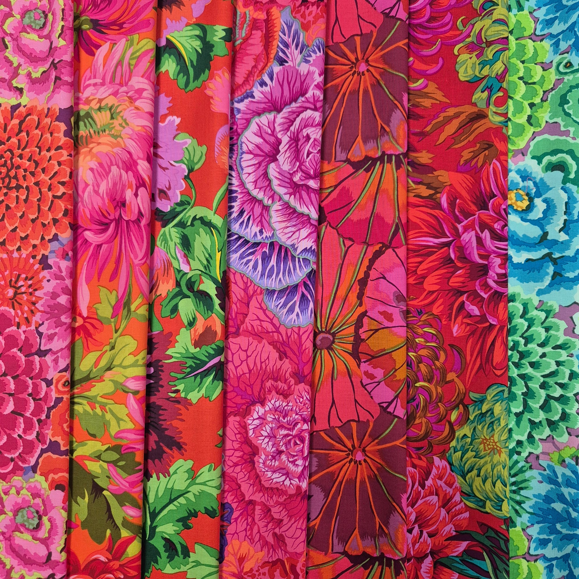 Kaffe Fassett Layer Cake - Blumenstoffe-Auswahl II Stoff Quiltwerkstatt Dresden