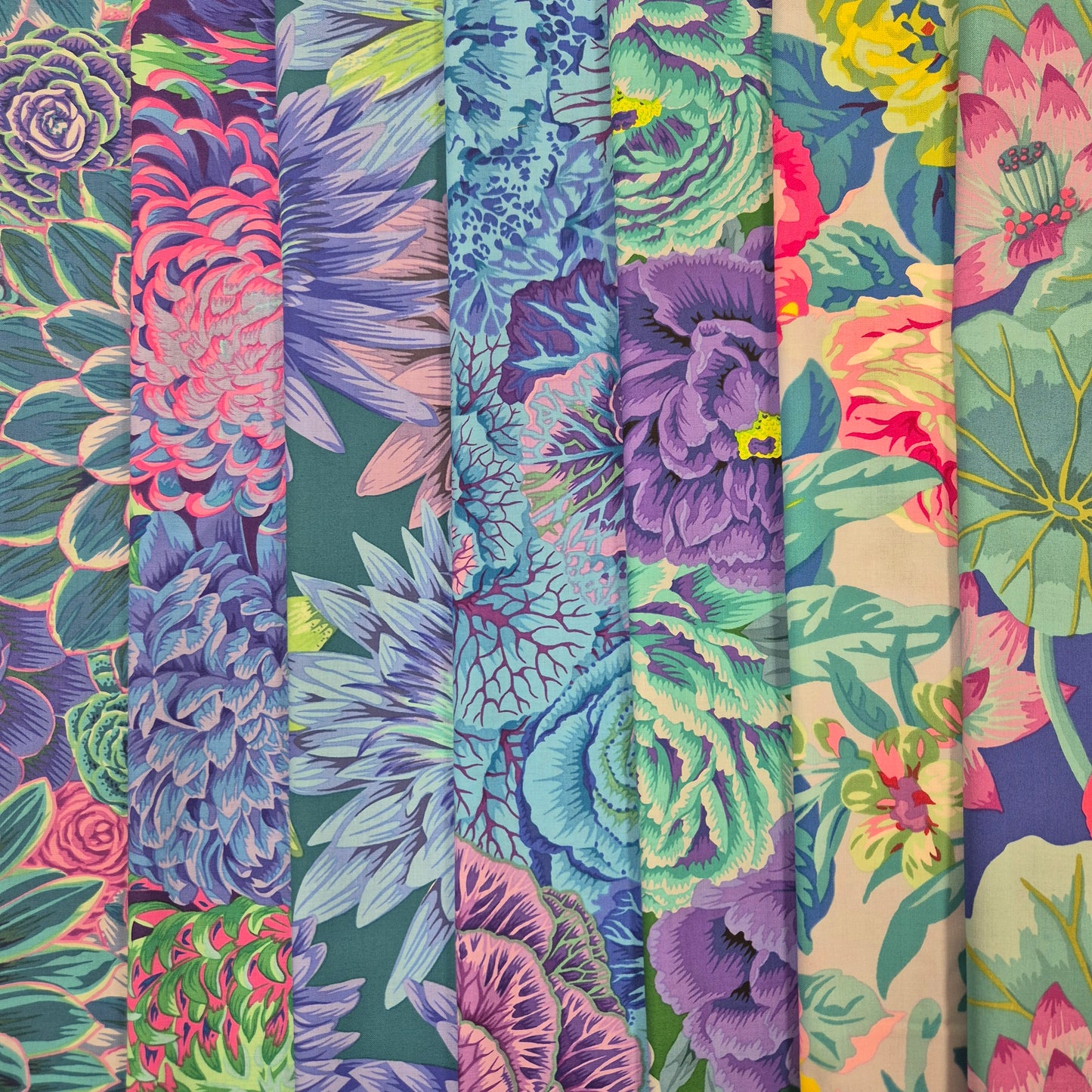 Kaffe Fassett Layer Cake - Blumenstoffe-Auswahl III - Quiltwerkstatt Dresden Stoff Quiltwerkstatt Dresden