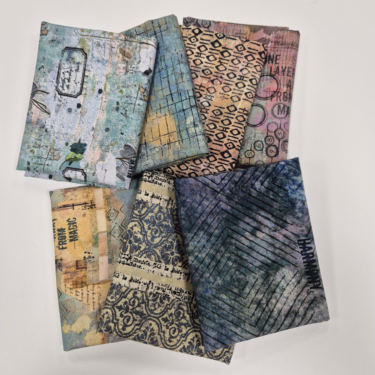 Seth Apter - 7 Fat-Quarter-Bundle - One Layer Away