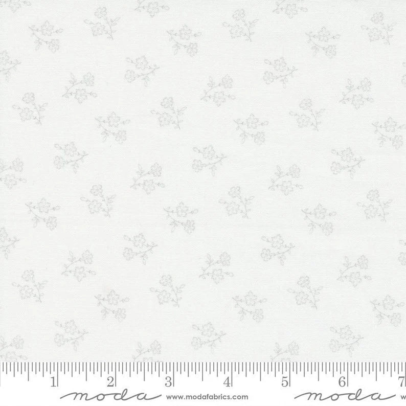 Low Volume Moda - Mix It Up - Flower Bunch - Off White Gray Stoff Moda Fabrics