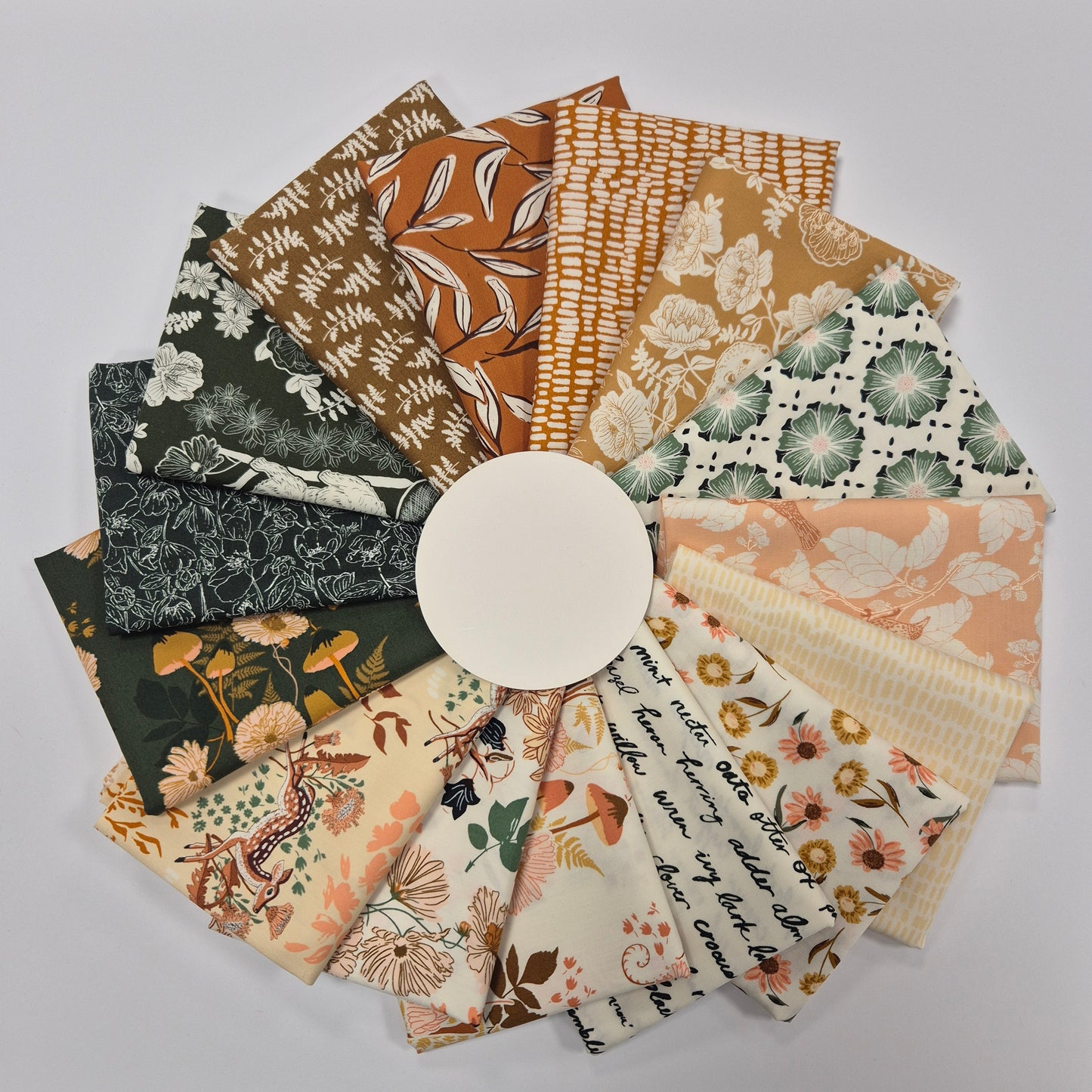 AGF Wild Forgotten - Bonnie Christine - 15 Fat-Quarter-Set Stoff Art Gallery Fabrics