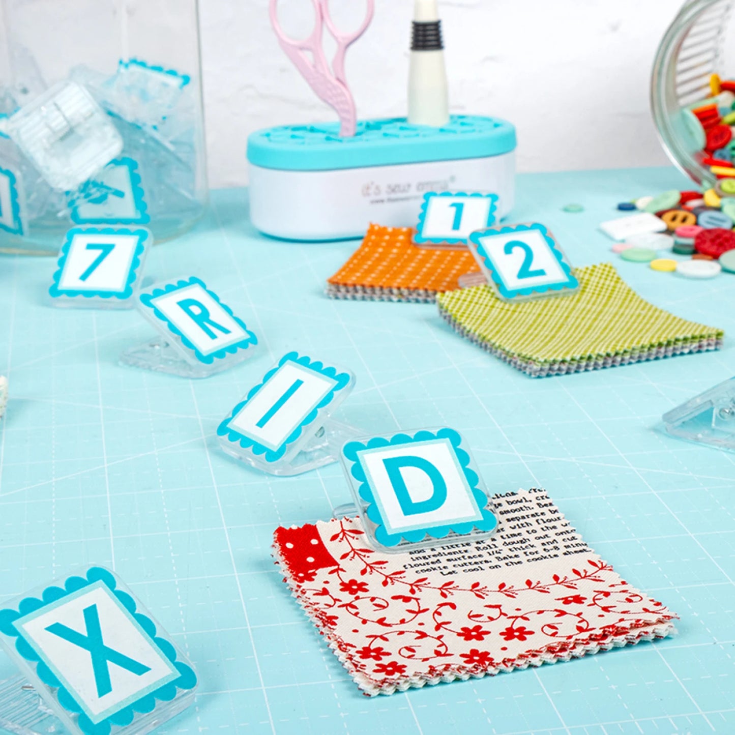 AlphaClippies – Stoff-Organisations-Clips It's Sew Emma
